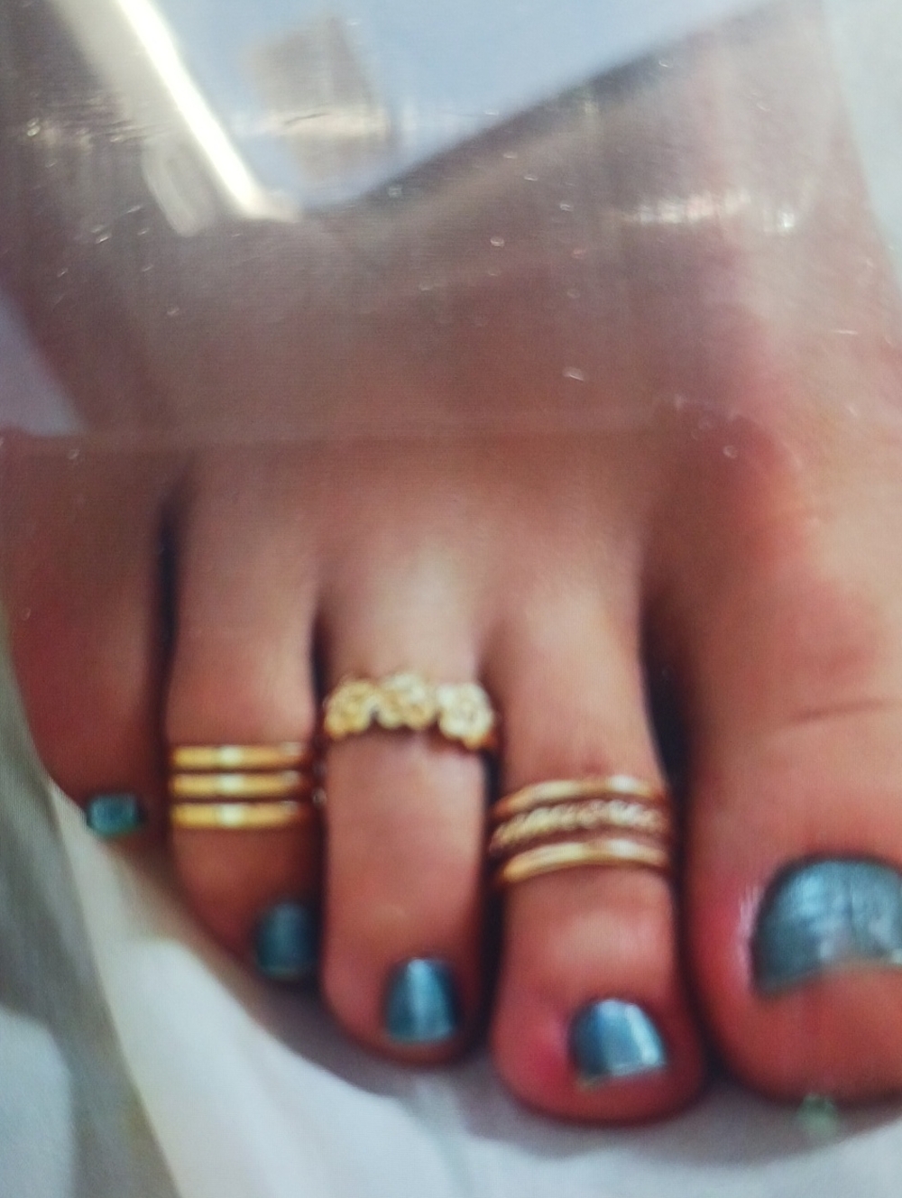 Gold Tone Floral Toe Rings